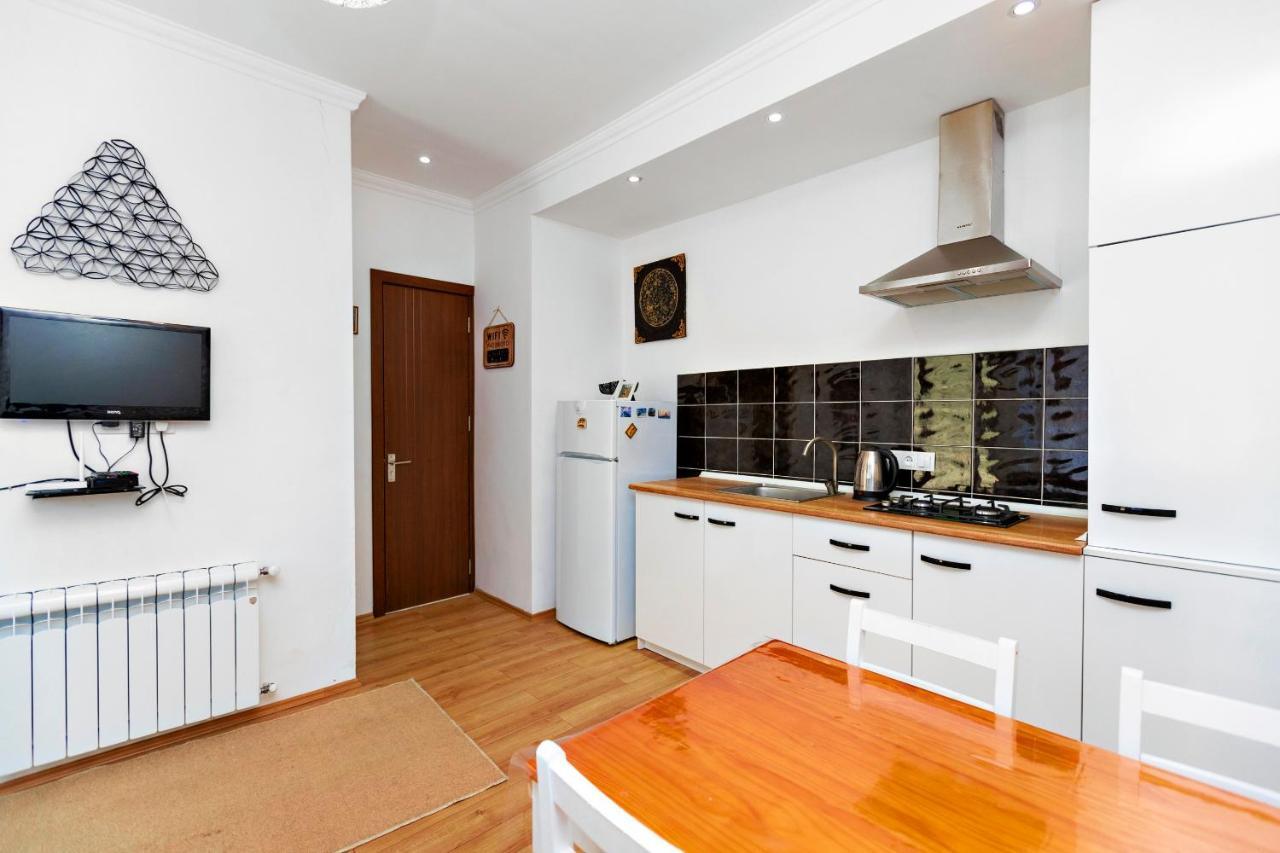 31 Toidze Apartament *